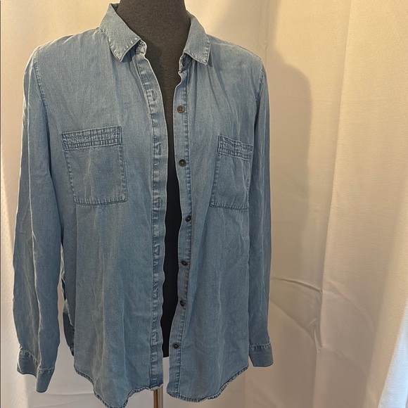George Chambray Denim Shirt. Light weight. Size L. - Picture 1 of 12
